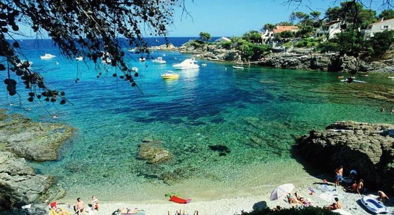 Le Provencal Hotel Saint-Peïre-sur-Mer Buitenkant foto